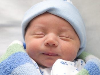 Đặt tên lót cho con trai tên Dương ý nghĩa. Đặt tên đệm cho con trai tên Dương mạnh mẽ