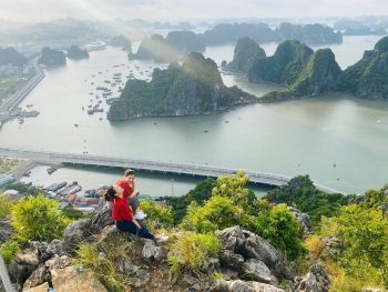 Du lịch phượt núi Bài Thơ Quảng Ninh